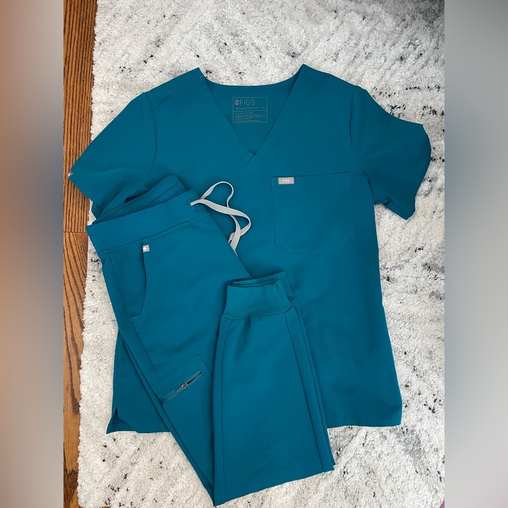 Blue FIGS scrub set